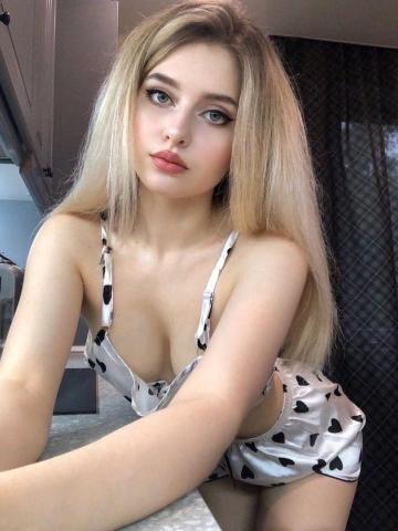 София Вип Горячая Брюнетка фото 3